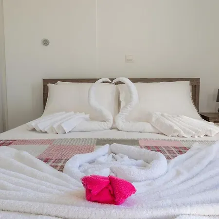 Aura Modern 1br In And Free Parking Limassol