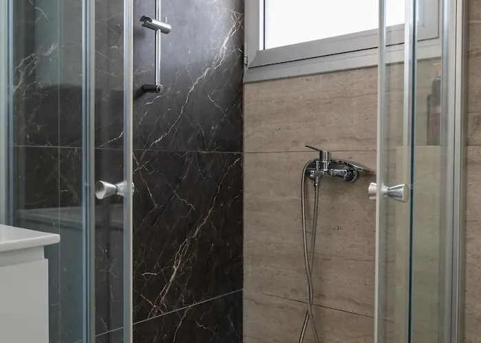 Aura Modern 1br In And Free Parking Apartmán Lemesos