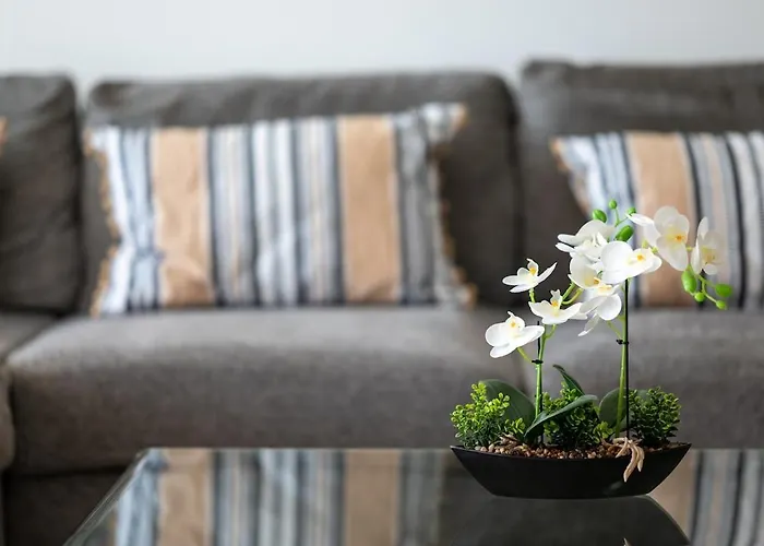 Aura Modern 1br In And Free Parking * Lemesos